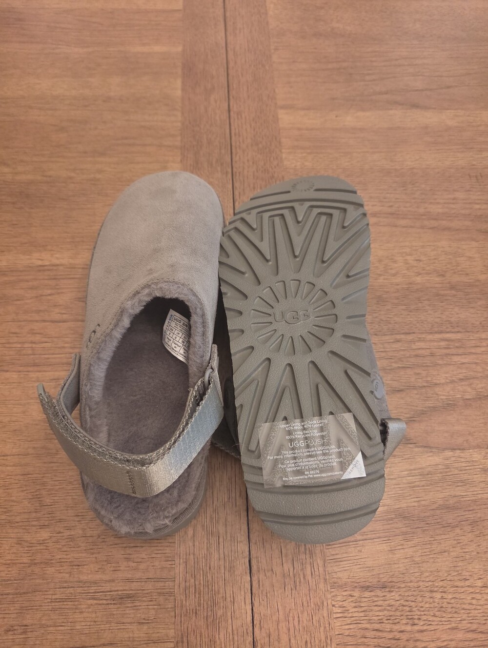 UGG Goldenstar Cozy Clog - Like New - Size 8 - Picture 5 of 5
